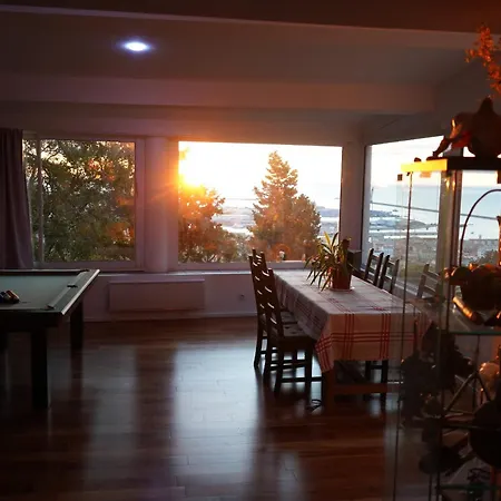 Vue Exceptionnelle Mont St Clair Villa *